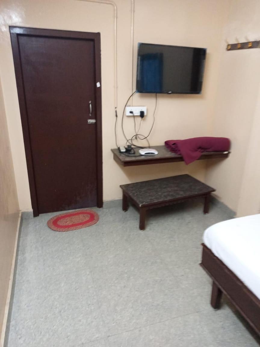 Sri Ambika Lodge Rajapalaiyam Exterior foto